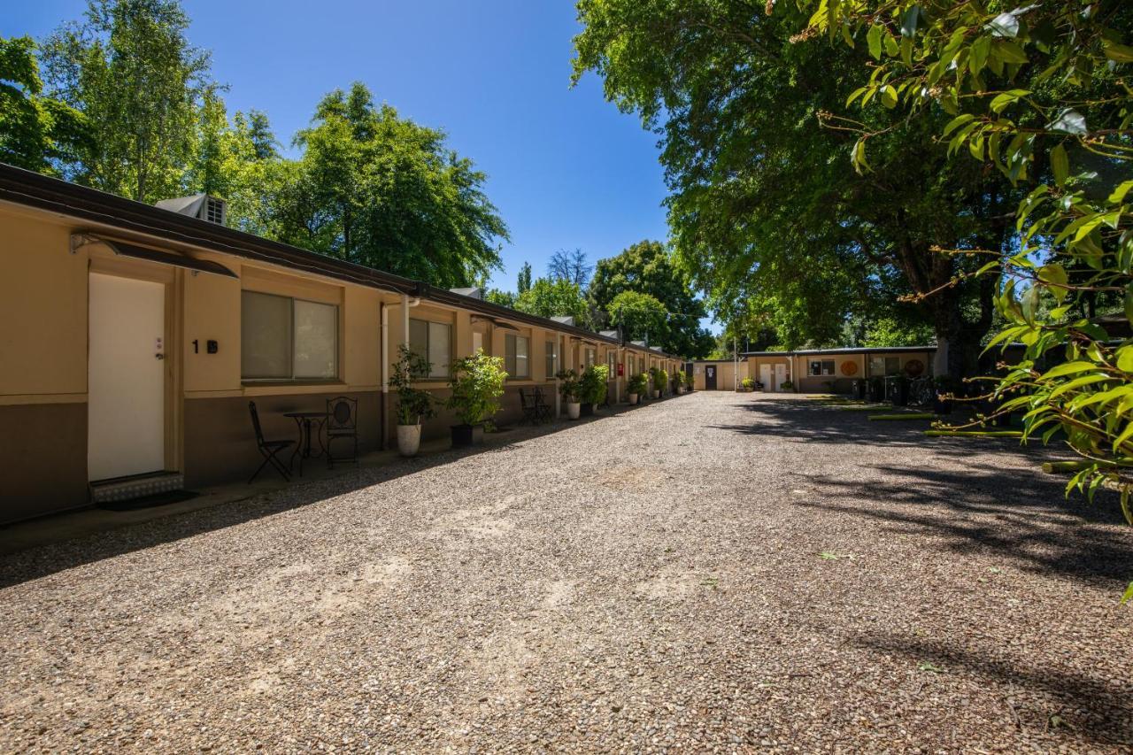 Adina Lodge Holiday Apartments Bright Buitenkant foto
